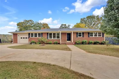 266 Maple Dr, Cedartown, GA 30125