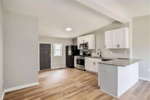 315 Pine Cir, Bowdon, GA 30108 photo 9