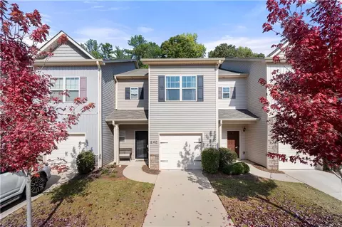 640 Oakside Pl, Acworth, GA 30102