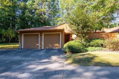 883 Lake Hollow Blvd, Marietta, GA 30064