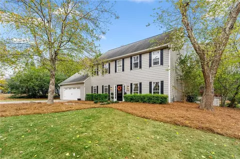 1370 Salem Dr, Alpharetta, GA 30009
