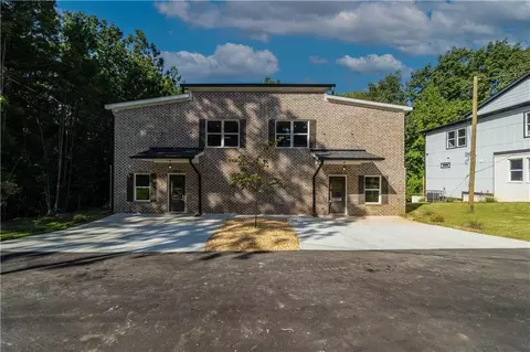 2393 Highpoint Rd, Snellville, GA 30078