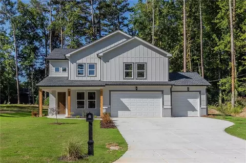 3277 Village Glen Dr, Snellville, GA 30039