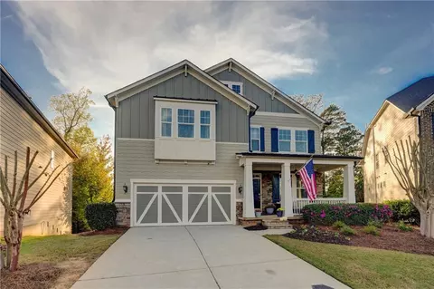308 Lakeway Cir, Woodstock, GA 30188