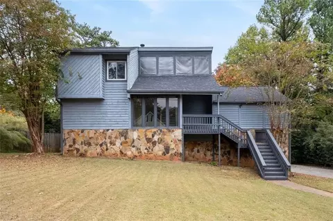 973 Coach House Dr, Tucker, GA 30084