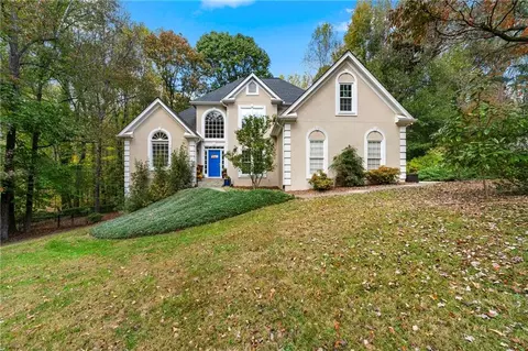 4620 Oakhurst Ln, Alpharetta, GA 30004