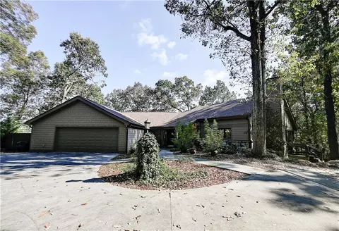 175 Hall Memorial Rd NW, Calhoun, GA 30701