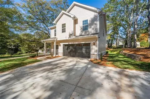 Exterior - 113 Ivey St, Commerce, GA 30529 photo 2 of 4
