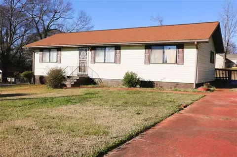 1935 John Calvin Ave, College Park, GA 30337