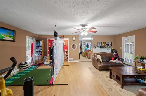 2899 Mockingbird Cir, Duluth, GA 30096 photo 6