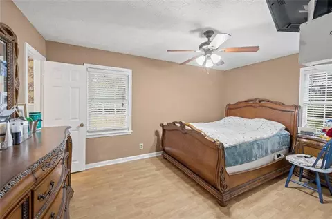 2899 Mockingbird Cir, Duluth, GA 30096 photo 14