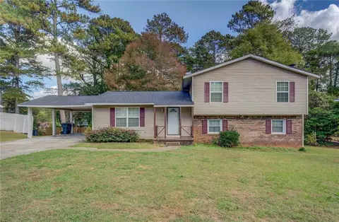 8354 Willows Ter, Riverdale, GA 30274