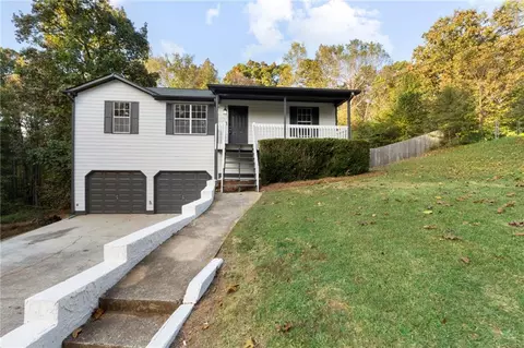 135 Brooke Dr, Dallas, GA 30157