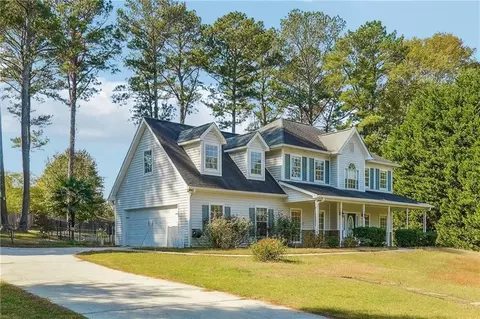 2315 Sycamore Dr, Snellville, GA 30078