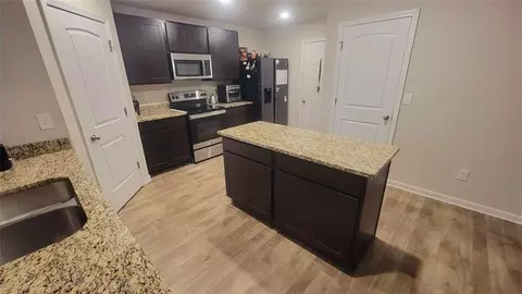 306 Beech Dr, Jackson, GA 30233 photo 4