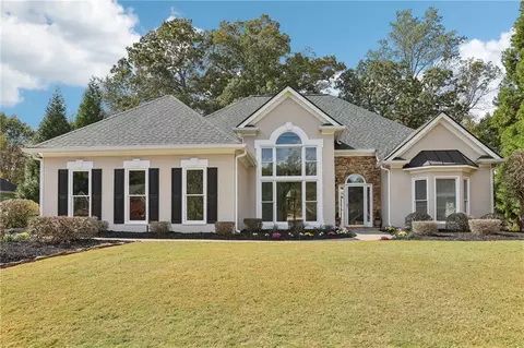 932 Lakemere Crst, Suwanee, GA 30024