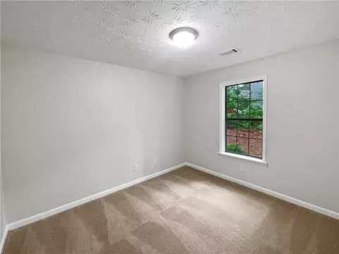 156 Regency Dr, Bethlehem, GA 30620 photo 5