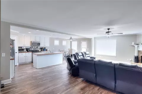 72 Andrew Pl, Commerce, GA 30529 photo 5