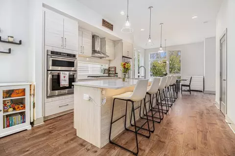 47 Reynolds Square Ln, Atlanta, GA 30307