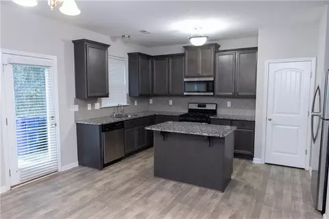 2478 Quincy Loop, Fairburn, GA 30213 photo 11