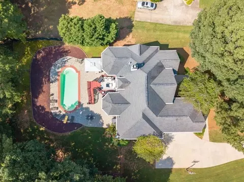 1515 Lake Forest Ln, Mcdonough, GA 30253