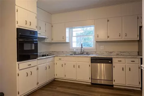 291 Nancy St, Winder, GA 30680 photo 5