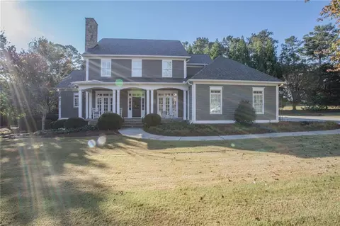 105 Golfview Ct, Carrollton, GA 30117
