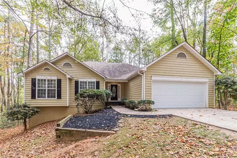 5935 Sarah Orr Ln, Cumming, GA 30040