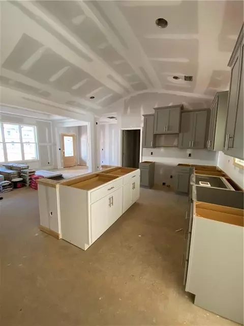 93 Meadows Dr, Bethlehem, GA 30620 photo 11