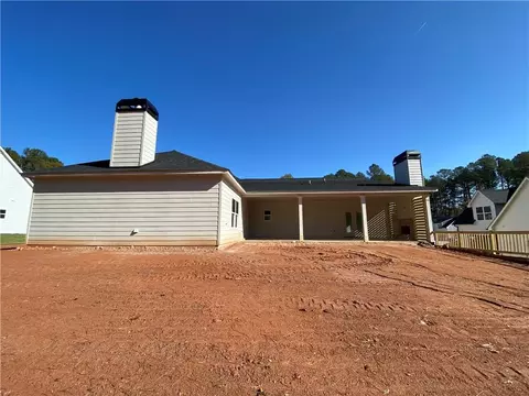 93 Meadows Dr, Bethlehem, GA 30620 photo 4