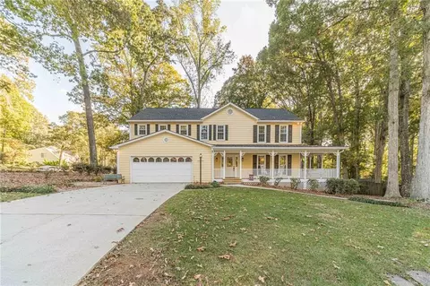 831 Providence Dr, Lawrenceville, GA 30044