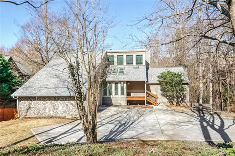 1801 Laurel Creek Trl SE, Smyrna, GA 30080