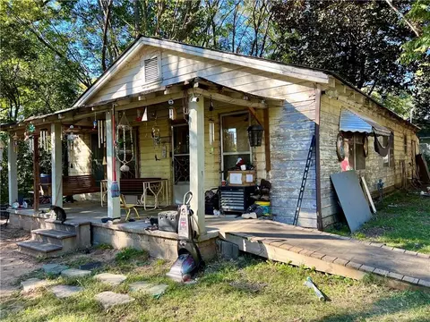 100 Whitaker Dr, Cedartown, GA 30125