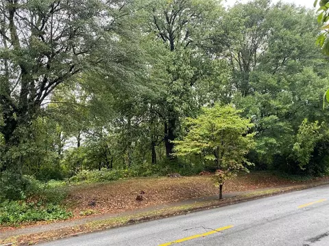 516 N Highland Ave NE, Atlanta, GA 30307
