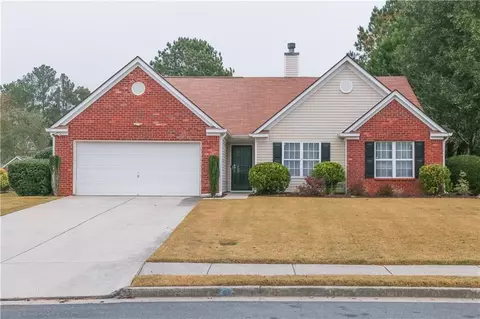 2452 Meadow Pond Trl, Grayson, GA 30017