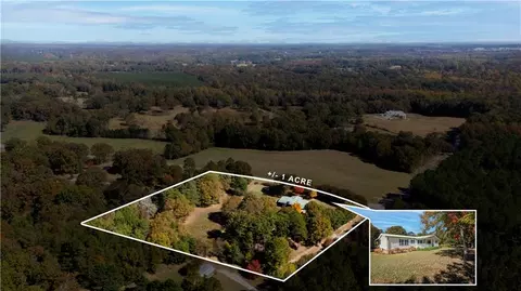 4735 Cobb Griffin Rd, Gillsville, GA 30543