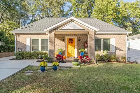 329 Maple St, Hapeville, GA 30354