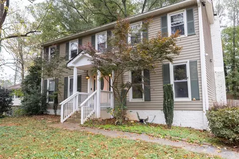 2162 Brookfield Dr, Lawrenceville, GA 30043