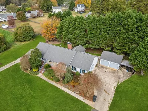 6200 Holland Cove Rd, Cumming, GA 30041