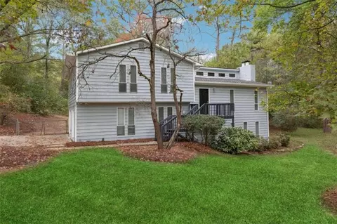 105 Country Pl, Woodstock, GA 30188