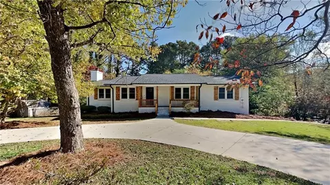 117 Lynford Ln, Woodstock, GA 30189