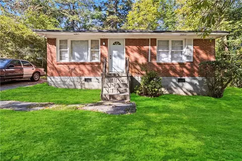 5147 Ellen St, Forest Park, GA 30297