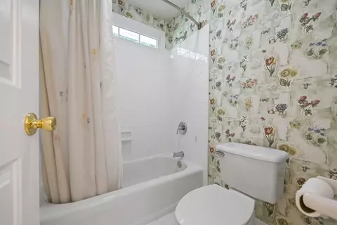 Bath - 3123 Canter Way, Duluth, GA 30097 photo 10 of 11