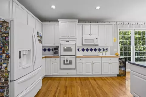 Kitchen - 3123 Canter Way, Duluth, GA 30097 photo 2 of 10