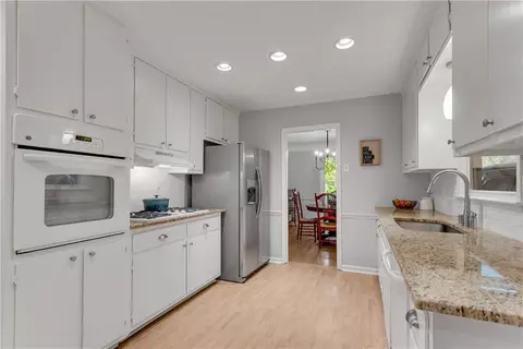 435 Wavetree Dr, Roswell, GA 30075 photo 18