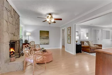 435 Wavetree Dr, Roswell, GA 30075 photo 13