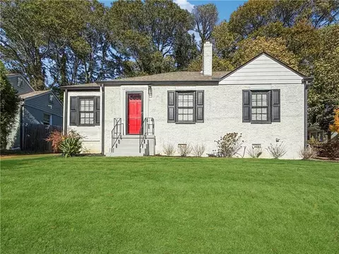 1395 E Forrest Ave, East Point, GA 30344
