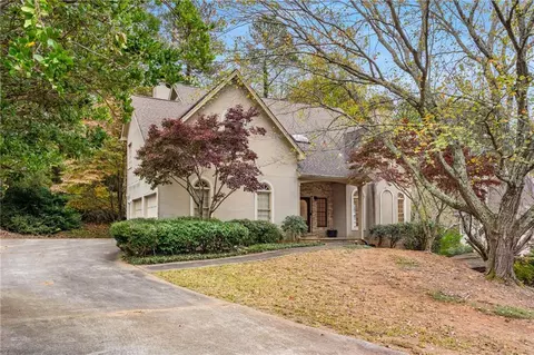 365 Log House Ct, Roswell, GA 30075
