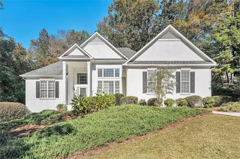 422 Abrell Woods Ct, Peachtree City, GA 30269