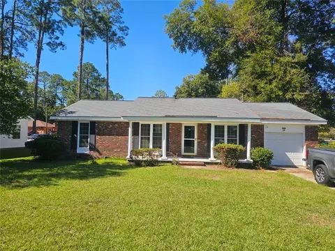 2003 Evergreen Dr, Albany, GA 31721